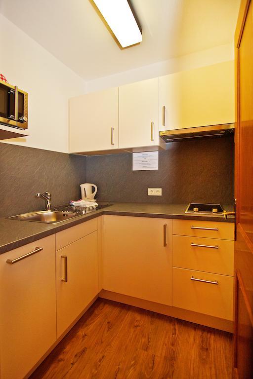 Ferienwohnungen Appartements Patscheider Finkenberg Zimmer foto