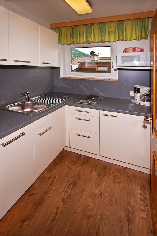 Ferienwohnungen Appartements Patscheider Finkenberg Zimmer foto