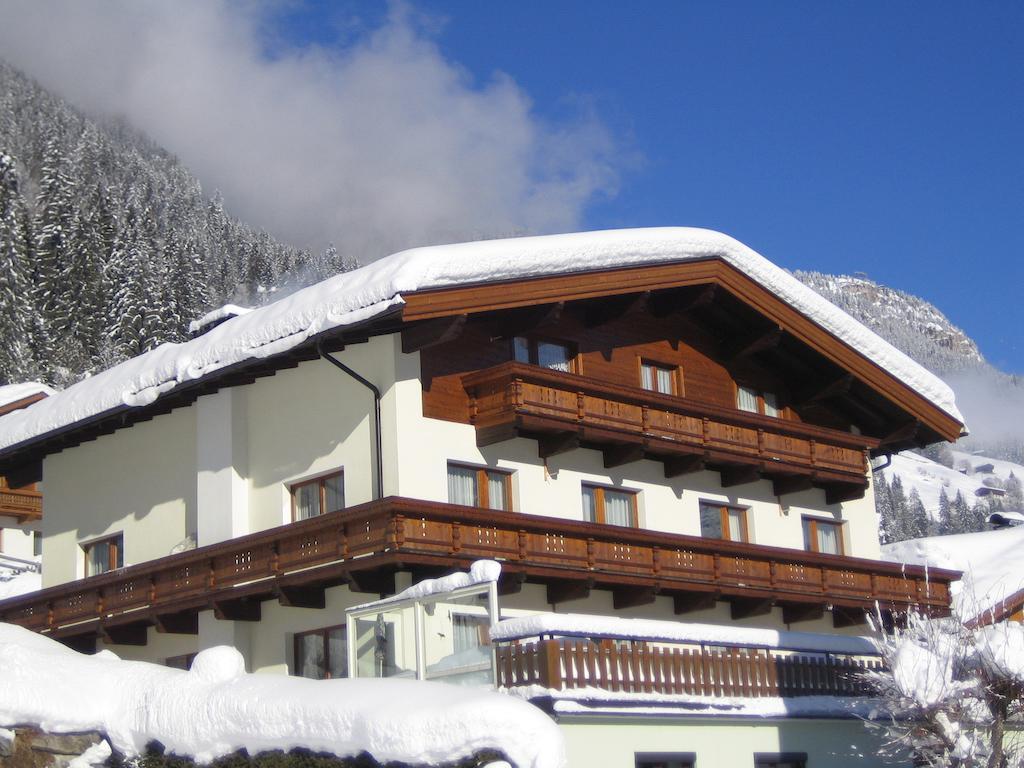 Ferienwohnungen Appartements Patscheider Finkenberg Exterior foto